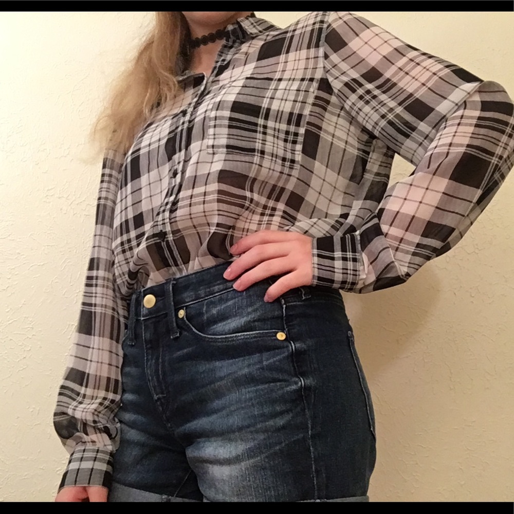 Black and white checkered, airy, blouse